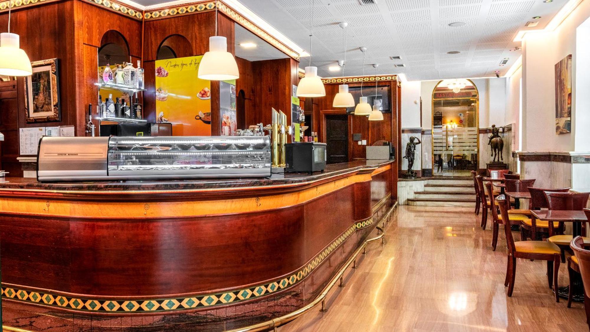 Hotel Reina Cristina — Photos 3